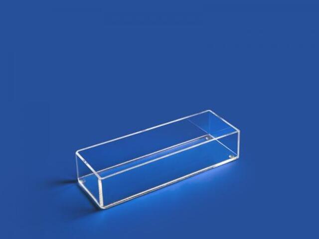 Плексигласова кутия 270 х 90 х 60 мм [1]