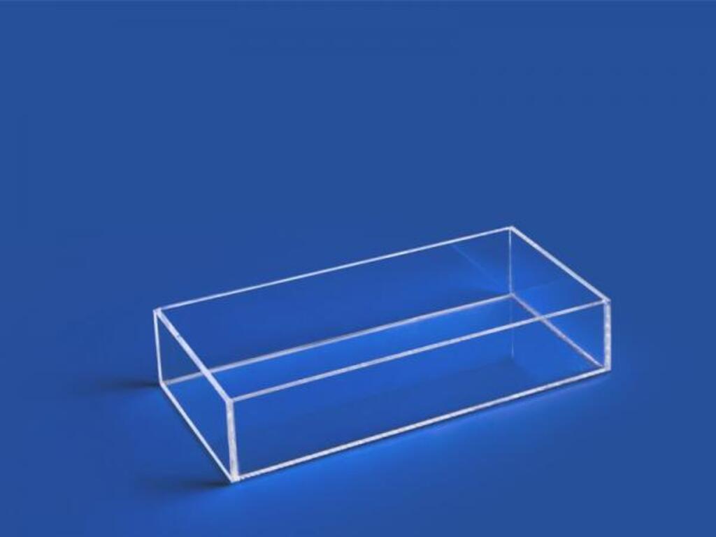 Плексигласова кутия 270 х 120 х 60 мм [1]