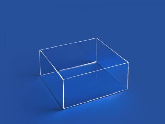 Плексигласова кутия 240 х 220 х 100 мм [1]
